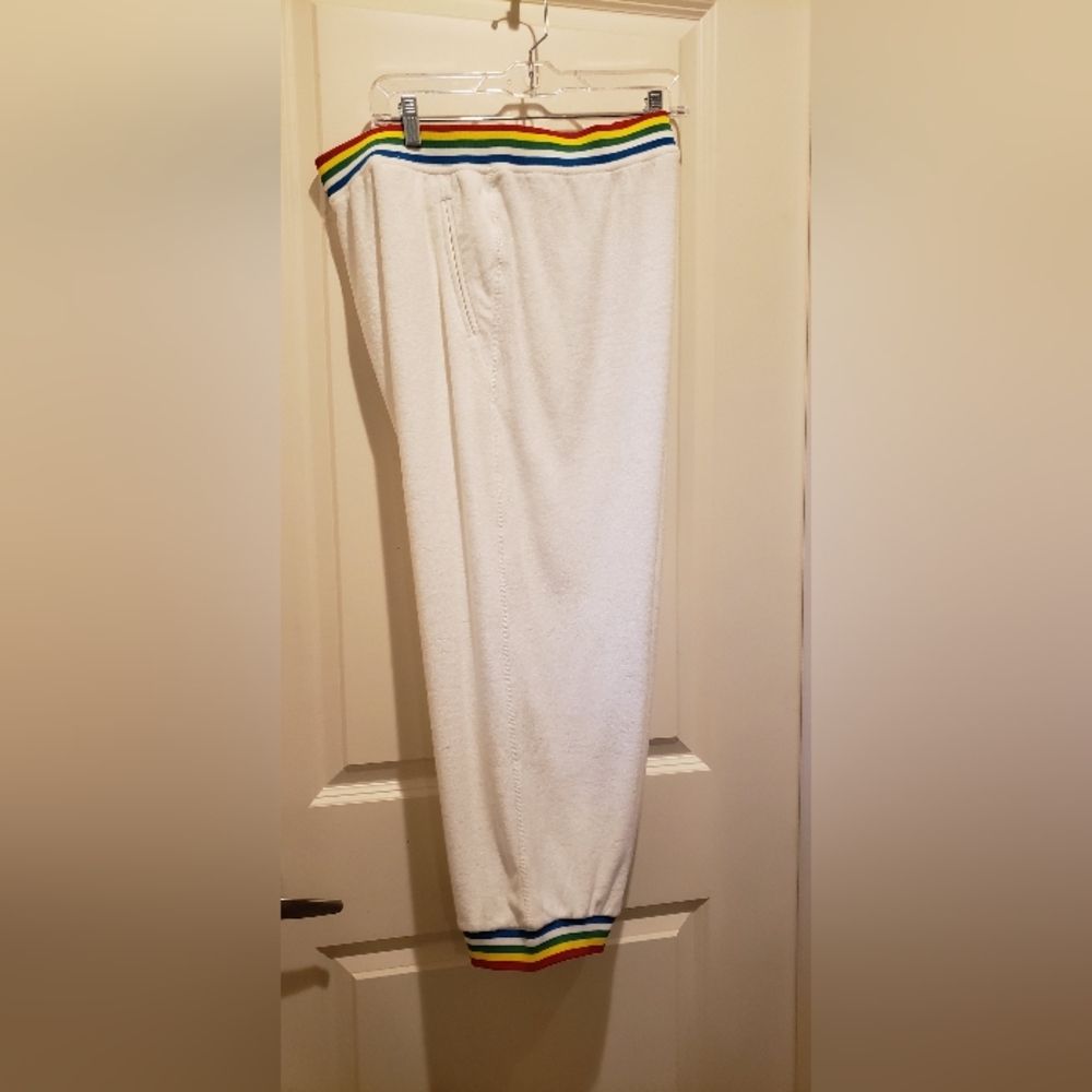 Luukse Womans White Terry Capris with Rainbow Trim
